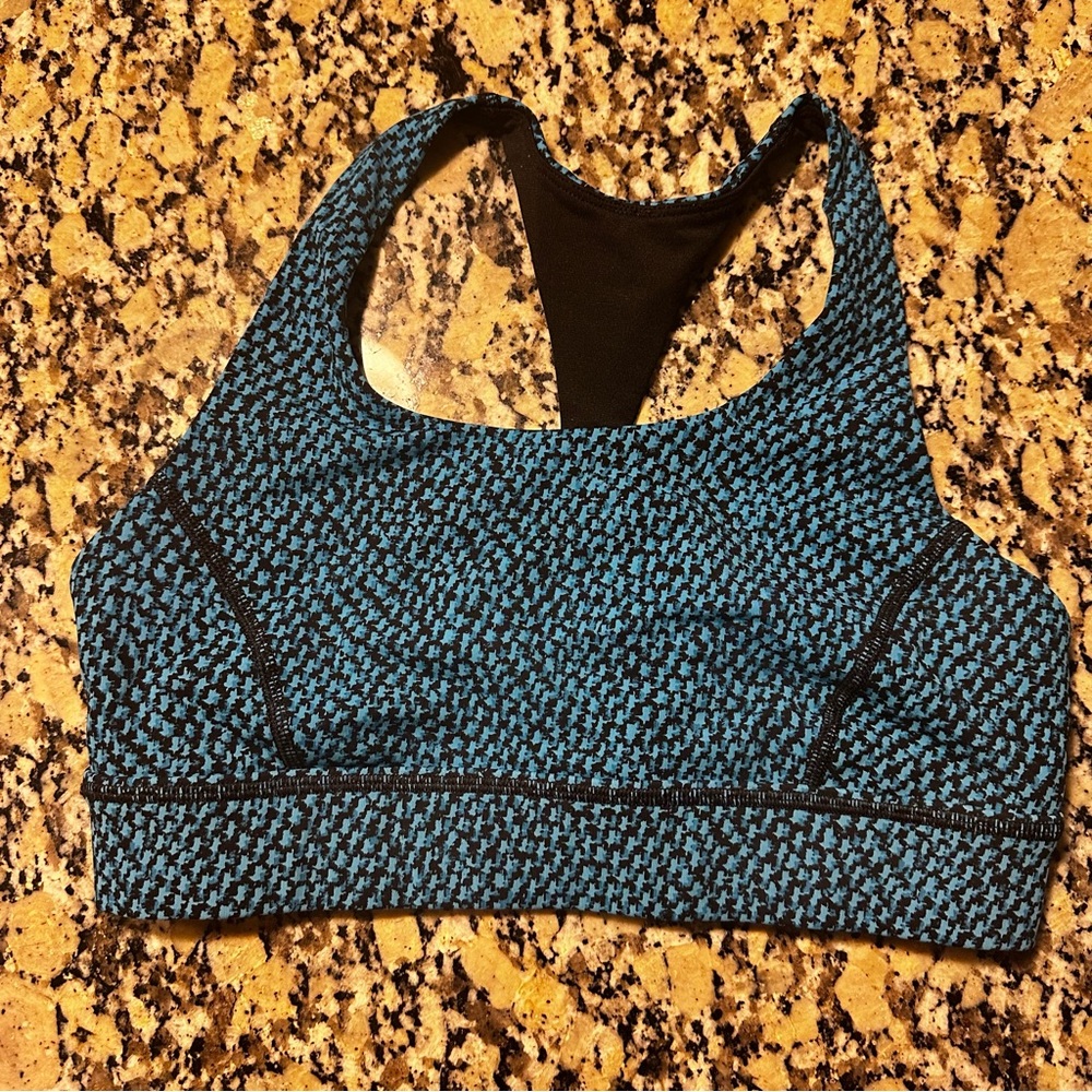 Lululemon sports bra